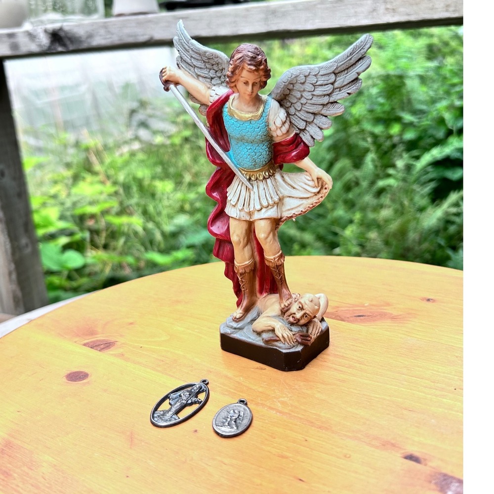 Vintage St Michael Archangel Statue 1997 Italy Medals Set Fontanini